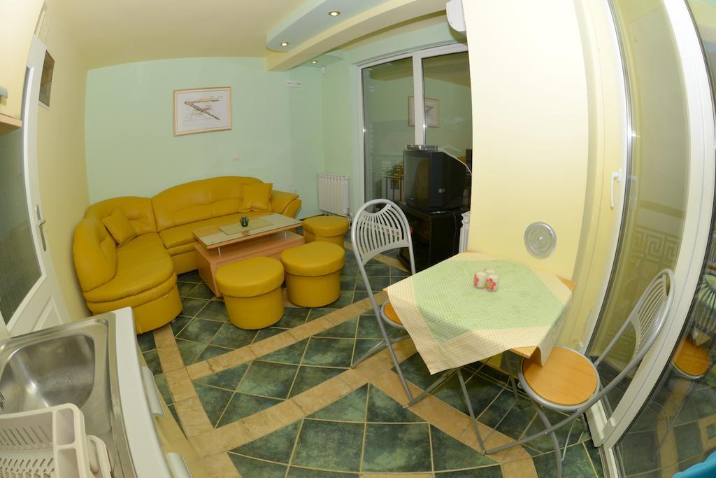 Rooms And Apartaments De Niro Trpejca Phòng bức ảnh